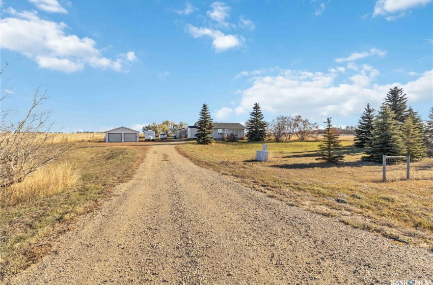 View of driveway featuring a rural view