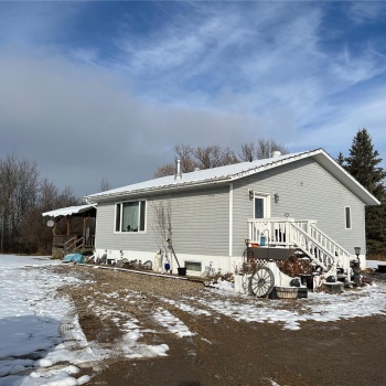 Rural Address, Porcupine Rm No. 395, Saskatchewan S0E 1H0, 3 Bedrooms Bedrooms, 14 Rooms Rooms,2 BathroomsBathrooms,Acreage,For Sale,Ottenbreit Acreage,Rural Address,SK988098