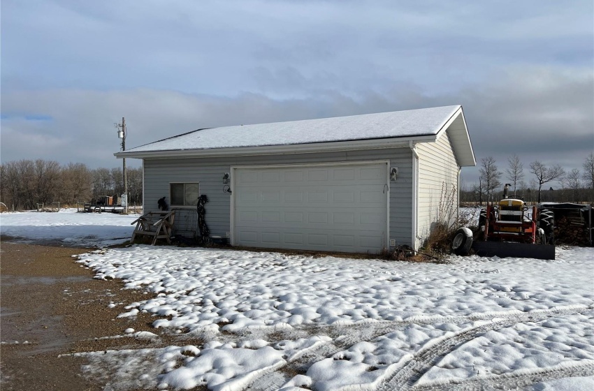 Rural Address, Porcupine Rm No. 395, Saskatchewan S0E 1H0, 3 Bedrooms Bedrooms, 14 Rooms Rooms,2 BathroomsBathrooms,Acreage,For Sale,Ottenbreit Acreage,Rural Address,SK988098