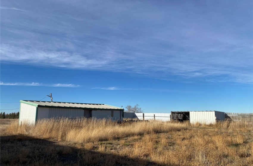 Rural Address, Kindersley Rm No. 290, Saskatchewan S0L 0H0, 4 Bedrooms Bedrooms, 14 Rooms Rooms,2 BathroomsBathrooms,Acreage,For Sale,Brock Acreage - Parcel A of SW 23-29-20 W3rd,Rural Address,SK988291