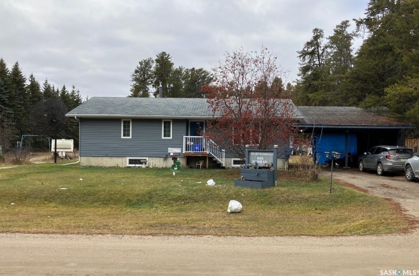 606 Alfred STREET, Nipawin Rm No. 487, Saskatchewan S0E 1E0, 4 Bedrooms Bedrooms, 12 Rooms Rooms,2 BathroomsBathrooms,Acreage,For Sale,Alfred,SK988346