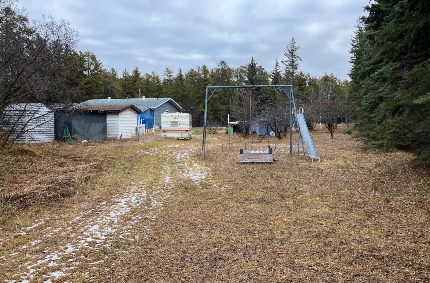 606 Alfred STREET, Nipawin Rm No. 487, Saskatchewan S0E 1E0, 4 Bedrooms Bedrooms, 12 Rooms Rooms,2 BathroomsBathrooms,Acreage,For Sale,Alfred,SK988346