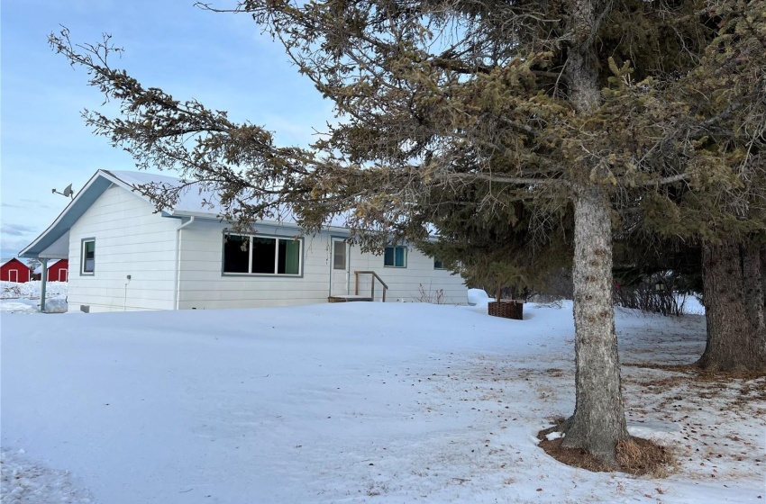 Rural Address, Nipawin Rm No. 487, Saskatchewan S0E 0W0, 3 Bedrooms Bedrooms, 10 Rooms Rooms,2 BathroomsBathrooms,Acreage,For Sale,McKenzie Acreage,Rural Address,SK993930