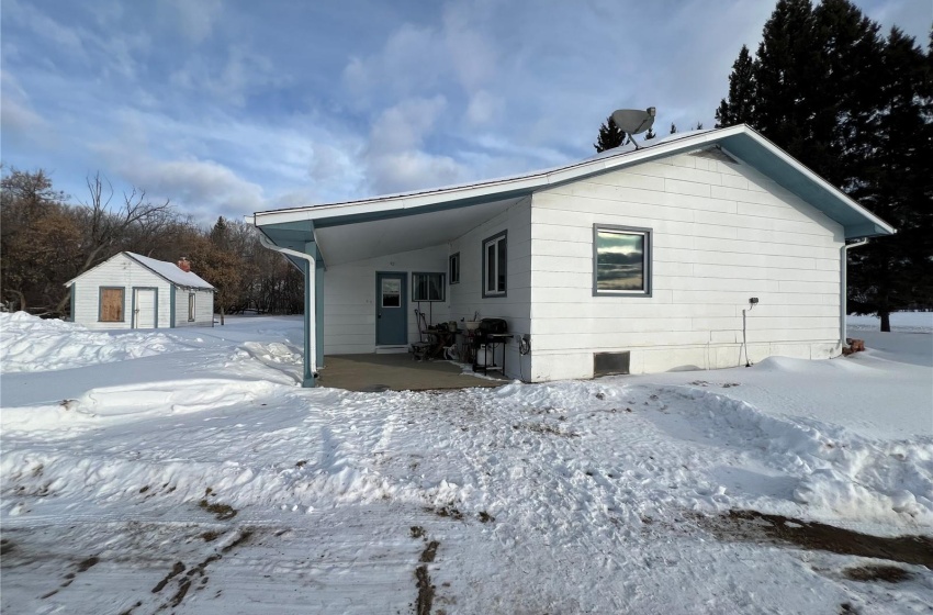 Rural Address, Nipawin Rm No. 487, Saskatchewan S0E 0W0, 3 Bedrooms Bedrooms, 10 Rooms Rooms,2 BathroomsBathrooms,Acreage,For Sale,McKenzie Acreage,Rural Address,SK993930