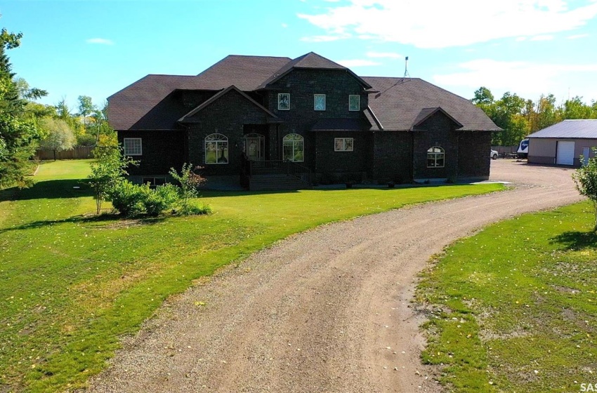 41 York Lake ROAD, Yorkton, Saskatchewan S3N 2X1, 5 Bedrooms Bedrooms, 21 Rooms Rooms,4 BathroomsBathrooms,Acreage,For Sale,41 York Lake Road,York Lake,SK993994