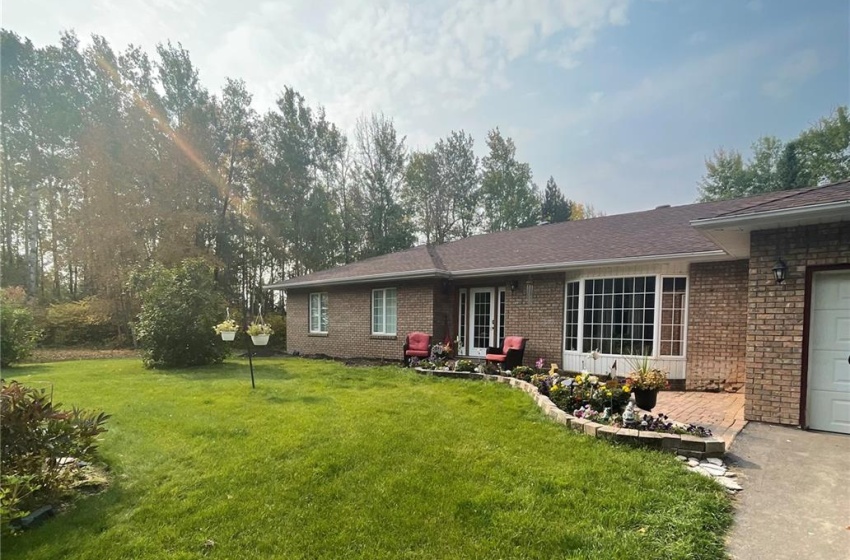 Rural Address, Hudson Bay Rm No. 394, Saskatchewan S0E 0Y0, 5 Bedrooms Bedrooms, 20 Rooms Rooms,3 BathroomsBathrooms,Acreage,For Sale,Fir River Country acreage,Rural Address,SK994201