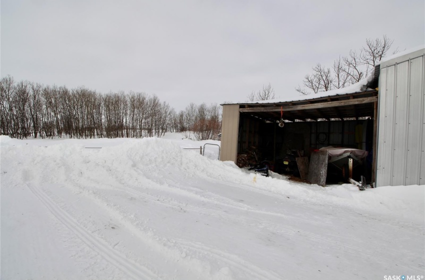 Rural Address, Moosomin Rm No. 121, Saskatchewan S0G 3N0, 4 Bedrooms Bedrooms, 12 Rooms Rooms,2 BathroomsBathrooms,Acreage,For Sale,McLaughlin Acreage,Rural Address,SK995527