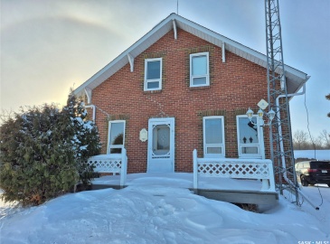 Rural Address, The Gap Rm No. 39, Saskatchewan S0C 2C0, 3 Bedrooms Bedrooms, 11 Rooms Rooms,2 BathroomsBathrooms,Acreage,For Sale,Gran Quarter,Rural Address,SK995756