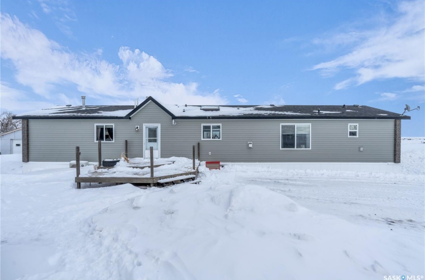 Rural Address, Gravelbourg, Saskatchewan S0H 1X0, 3 Bedrooms Bedrooms, 11 Rooms Rooms,2 BathroomsBathrooms,Acreage,For Sale,RM of Gravelbourg Acreage,Rural Address,SK995695