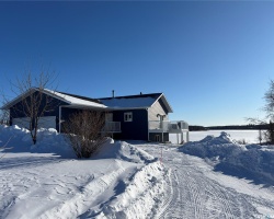 14 Crescent Bay ROAD, Canwood Rm No. 494, Saskatchewan S0J 0K0, 4 Bedrooms Bedrooms, 10 Rooms Rooms,2 BathroomsBathrooms,Acreage,For Sale,Cameron Lake - 14 Crescent Bay Road,Crescent Bay,SK995820