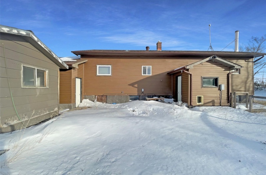 Rural Address, Swift Current Rm No. 137, Saskatchewan S9H 4M6, 6 Bedrooms Bedrooms, 17 Rooms Rooms,2 BathroomsBathrooms,Acreage,For Sale,Rhineland Acreage,Rural Address,SK995777