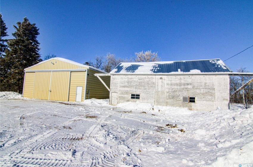 Rural Address, Willow Creek Rm No. 458, Saskatchewan S0E 0H0, 3 Bedrooms Bedrooms, 7 Rooms Rooms,1 BathroomBathrooms,Acreage,For Sale,Brooksby Acreage 19.32 Acres,Rural Address,SK996156