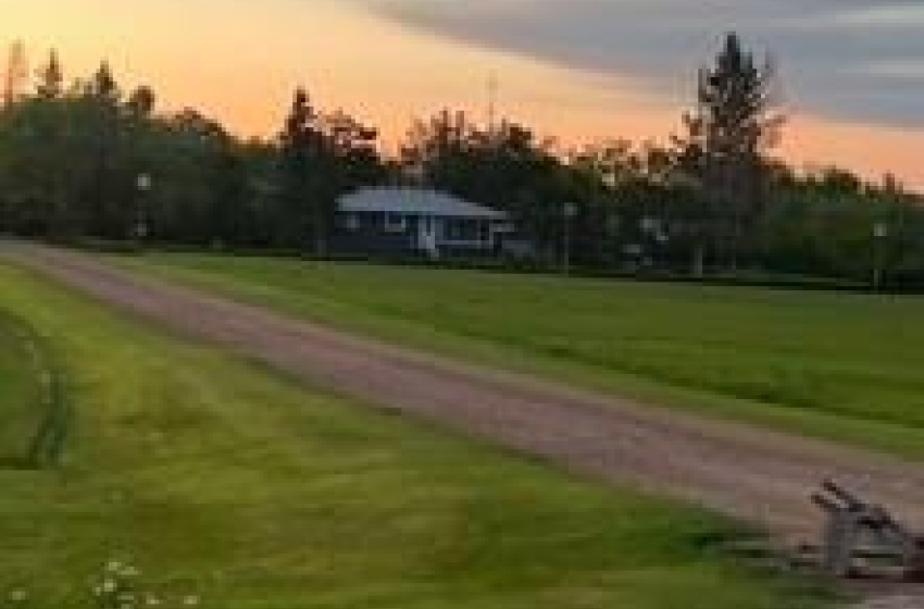 Rural Address, Willow Creek Rm No. 458, Saskatchewan S0E 0H0, 3 Bedrooms Bedrooms, 7 Rooms Rooms,1 BathroomBathrooms,Acreage,For Sale,Brooksby Acreage 19.32 Acres,Rural Address,SK996156