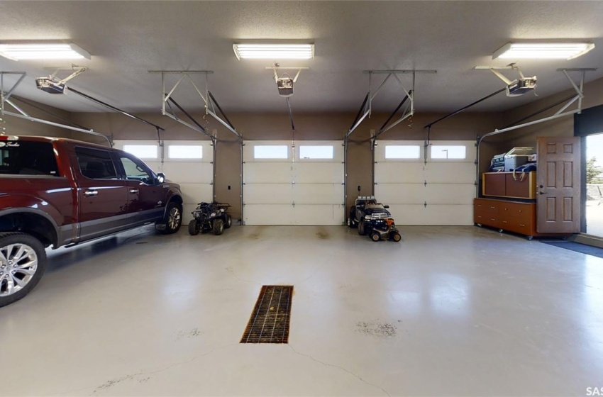 Rural Address, Kindersley Rm No. 290, Saskatchewan S0L 1S0, 5 Bedrooms Bedrooms, 18 Rooms Rooms,4 BathroomsBathrooms,Acreage,For Sale,Verendrye Creek Acres,Rural Address,SK996113