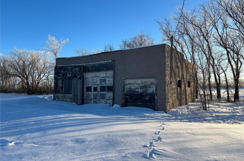 Garage/Workshop