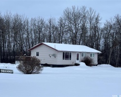 Rural Address, Loon Lake, Saskatchewan S0M 1L0, 4 Bedrooms Bedrooms, 10 Rooms Rooms,2 BathroomsBathrooms,Acreage,For Sale,4KM South of Loon Lake,Rural Address,SK996202
