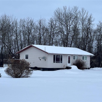 Rural Address, Loon Lake, Saskatchewan S0M 1L0, 4 Bedrooms Bedrooms, 10 Rooms Rooms,2 BathroomsBathrooms,Acreage,For Sale,4KM South of Loon Lake,Rural Address,SK996202