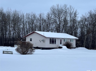 Rural Address, Loon Lake, Saskatchewan S0M 1L0, 4 Bedrooms Bedrooms, 10 Rooms Rooms,2 BathroomsBathrooms,Acreage,For Sale,4KM South of Loon Lake,Rural Address,SK996202