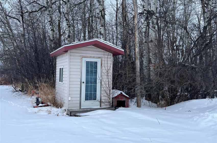 Rural Address, Loon Lake, Saskatchewan S0M 1L0, 4 Bedrooms Bedrooms, 10 Rooms Rooms,2 BathroomsBathrooms,Acreage,For Sale,4KM South of Loon Lake,Rural Address,SK996202