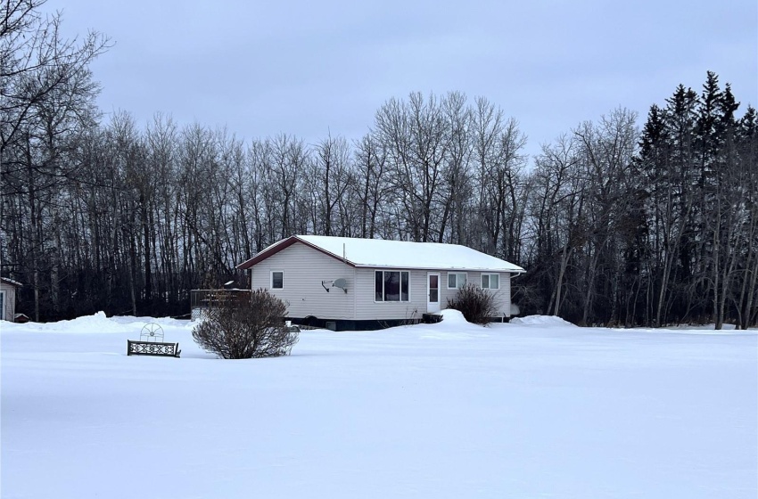 Rural Address, Loon Lake, Saskatchewan S0M 1L0, 4 Bedrooms Bedrooms, 10 Rooms Rooms,2 BathroomsBathrooms,Acreage,For Sale,4KM South of Loon Lake,Rural Address,SK996202