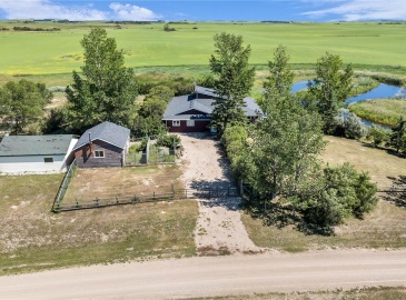 Rural Address, Colonsay Rm No. 342, Saskatchewan S0K 3W0, 2 Bedrooms Bedrooms, 16 Rooms Rooms,2 BathroomsBathrooms,Acreage,For Sale,Meridian Road Brown Acreage,Rural Address,SK979973