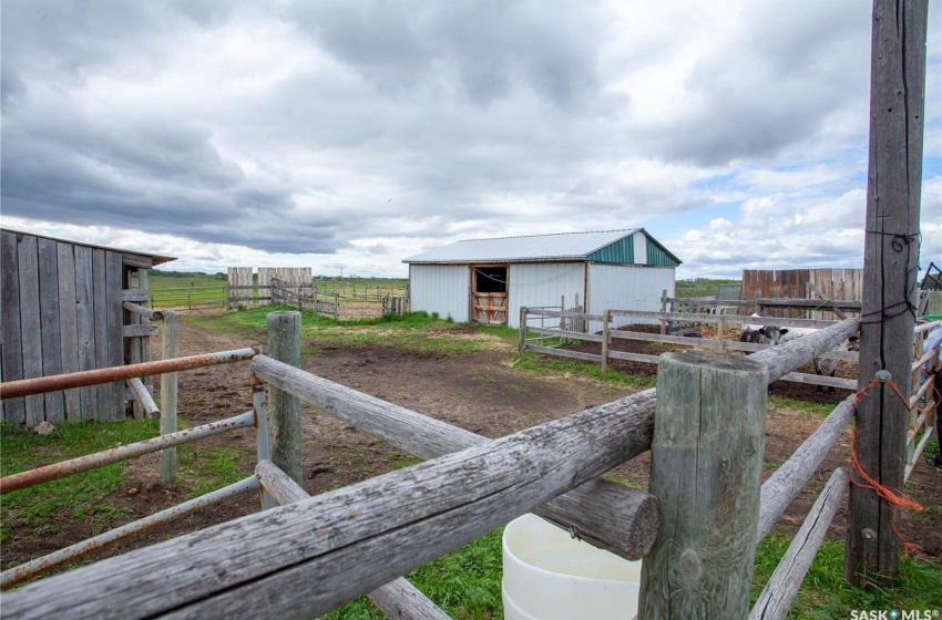 Tallman Rural Address, Vanscoy Rm No. 345, Saskatchewan S0L 3J0, 3 Bedrooms Bedrooms, 6 Rooms Rooms,1 BathroomBathrooms,Acreage,For Sale,Tallman Acreage,Rural Address,SK996637