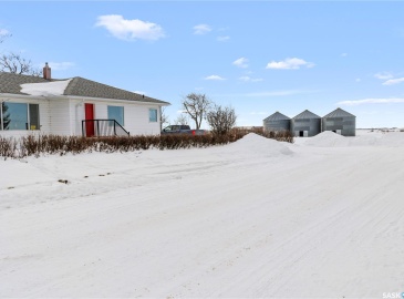 Rural Address, Fish Creek Rm No. 402, Saskatchewan S0K 0A6, 4 Bedrooms Bedrooms, 9 Rooms Rooms,1 BathroomBathrooms,Acreage,For Sale,Fecyk Acreage,Rural Address,SK996709