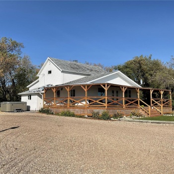 Rural Address, Fish Creek Rm No. 402, Saskatchewan S0K 4P0, 4 Bedrooms Bedrooms, 10 Rooms Rooms,2 BathroomsBathrooms,Acreage,For Sale,Haussecker acreage,Rural Address,SK993677