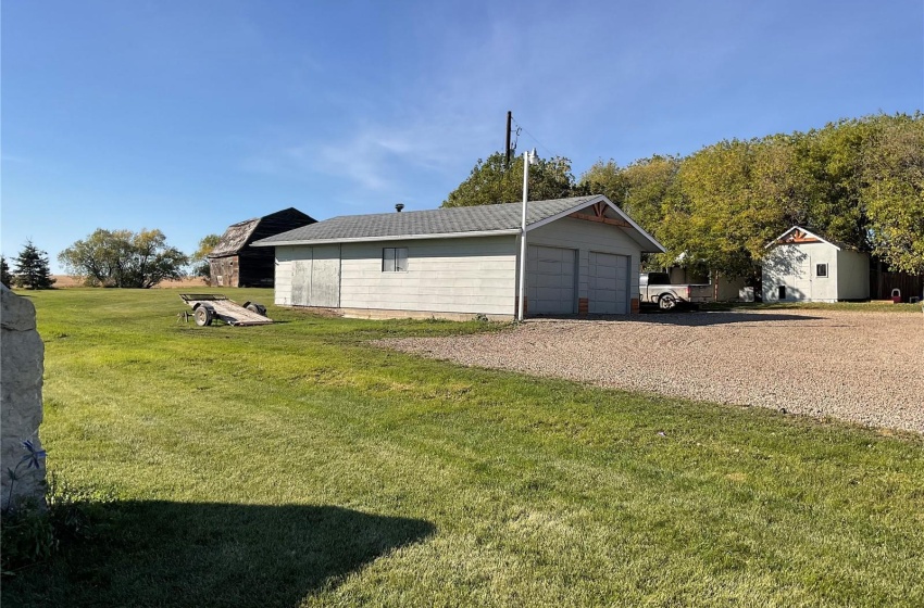 Rural Address, Fish Creek Rm No. 402, Saskatchewan S0K 4P0, 4 Bedrooms Bedrooms, 10 Rooms Rooms,2 BathroomsBathrooms,Acreage,For Sale,Haussecker acreage,Rural Address,SK993677