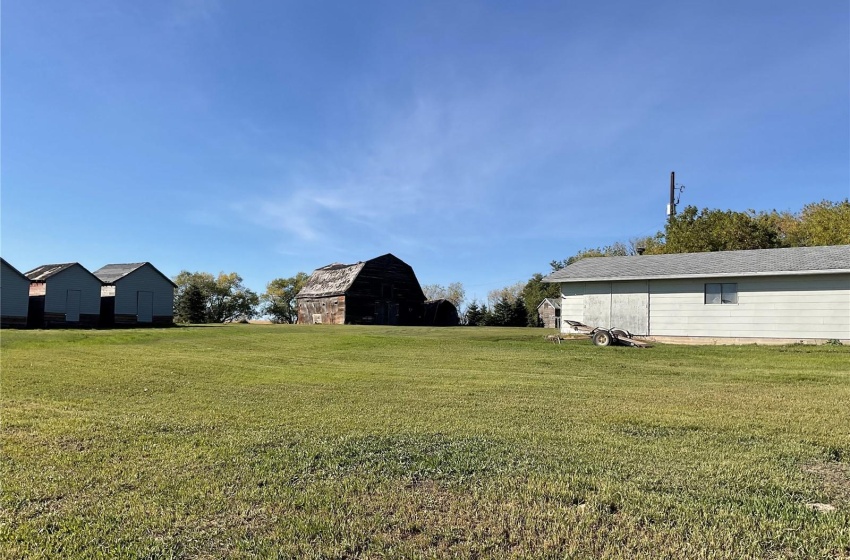 Rural Address, Fish Creek Rm No. 402, Saskatchewan S0K 4P0, 4 Bedrooms Bedrooms, 10 Rooms Rooms,2 BathroomsBathrooms,Acreage,For Sale,Haussecker acreage,Rural Address,SK993677