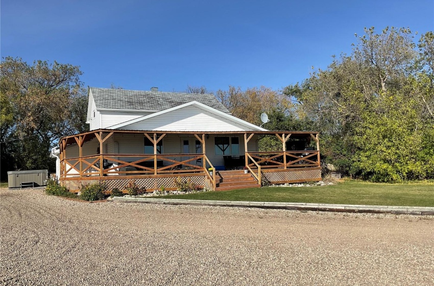 Rural Address, Fish Creek Rm No. 402, Saskatchewan S0K 4P0, 4 Bedrooms Bedrooms, 10 Rooms Rooms,2 BathroomsBathrooms,Acreage,For Sale,Haussecker acreage,Rural Address,SK993677