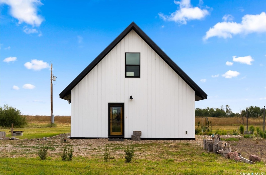 Rural Address, South Qu'Appelle Rm No. 157, Saskatchewan S0G 4A0, 2 Bedrooms Bedrooms, 7 Rooms Rooms,1 BathroomBathrooms,Acreage,For Sale,Rm of South Qu'Appelle Acreage,Rural Address,SK996739