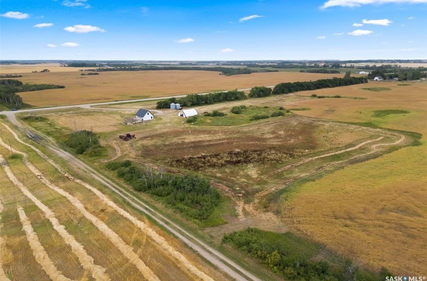 Rural Address, South Qu'Appelle Rm No. 157, Saskatchewan S0G 4A0, 2 Bedrooms Bedrooms, 7 Rooms Rooms,1 BathroomBathrooms,Acreage,For Sale,Rm of South Qu'Appelle Acreage,Rural Address,SK996739