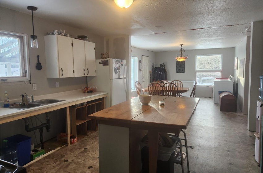 Rural Address, Tisdale Rm No. 427, Saskatchewan S0E 1T0, 2 Bedrooms Bedrooms, 11 Rooms Rooms,1 BathroomBathrooms,Acreage,For Sale,Browning Acreage,Rural Address,SK996814