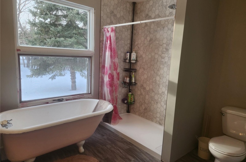 Rural Address, Tisdale Rm No. 427, Saskatchewan S0E 1T0, 2 Bedrooms Bedrooms, 11 Rooms Rooms,1 BathroomBathrooms,Acreage,For Sale,Browning Acreage,Rural Address,SK996814