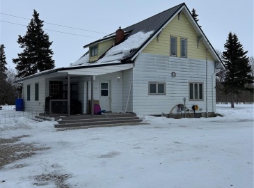 989 Rural Address, Kelvington, Saskatchewan S0A 1W0, 4 Bedrooms Bedrooms, 13 Rooms Rooms,3 BathroomsBathrooms,Acreage,For Sale,Cawkwell acreage,Rural Address,SK997099