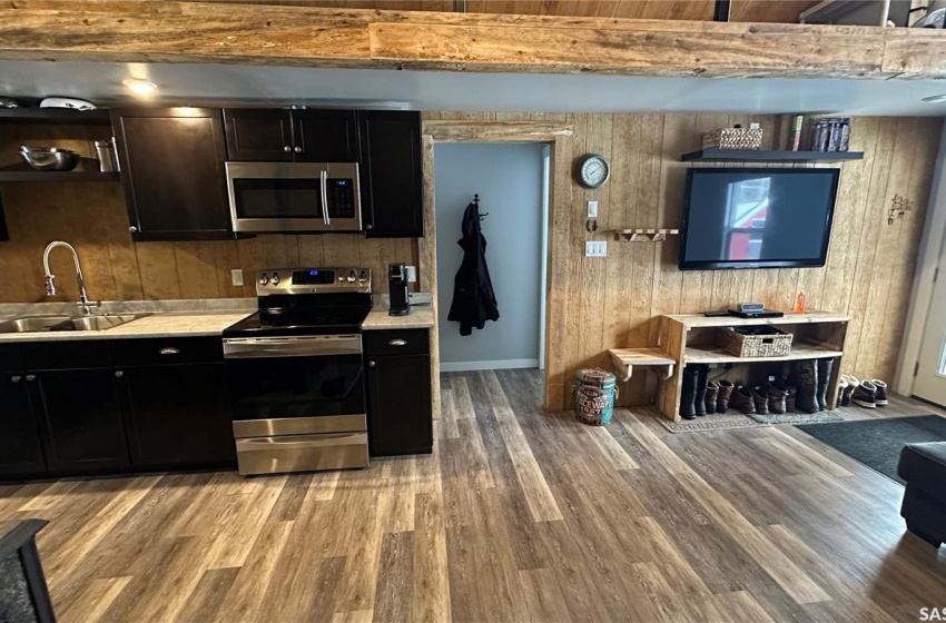 Rural Address, Porcupine Rm No. 395, Saskatchewan S0E 1H0, 2 Bedrooms Bedrooms, 7 Rooms Rooms,1 BathroomBathrooms,Acreage,For Sale,Gust Land and Cottage,Rural Address,SK998283