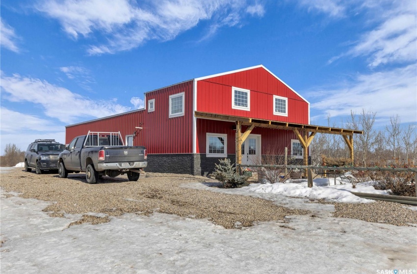 Rural Address, Manitou Lake Rm No. 442, Saskatchewan S0M 1P0, 5 Bedrooms Bedrooms, 11 Rooms Rooms,2 BathroomsBathrooms,Acreage,For Sale,Manitou Lake Acreage,Rural Address,SK998421