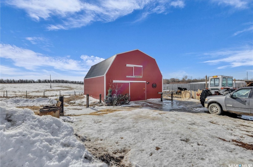 Rural Address, Manitou Lake Rm No. 442, Saskatchewan S0M 1P0, 5 Bedrooms Bedrooms, 11 Rooms Rooms,2 BathroomsBathrooms,Acreage,For Sale,Manitou Lake Acreage,Rural Address,SK998421