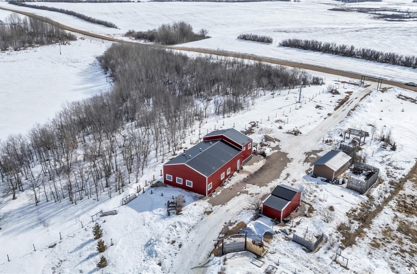 Rural Address, Manitou Lake Rm No. 442, Saskatchewan S0M 1P0, 5 Bedrooms Bedrooms, 11 Rooms Rooms,2 BathroomsBathrooms,Acreage,For Sale,Manitou Lake Acreage,Rural Address,SK998421