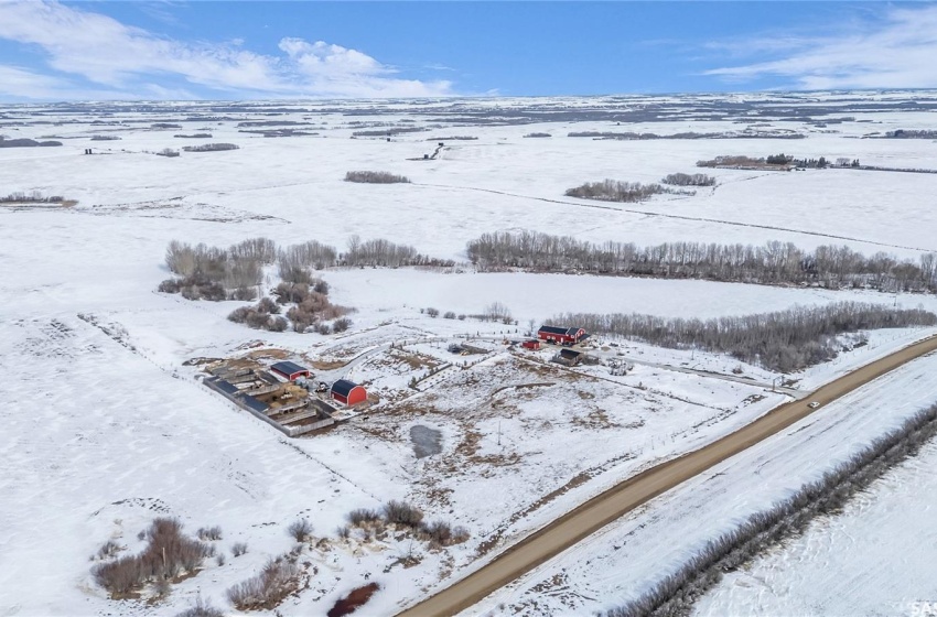 Rural Address, Manitou Lake Rm No. 442, Saskatchewan S0M 1P0, 5 Bedrooms Bedrooms, 11 Rooms Rooms,2 BathroomsBathrooms,Acreage,For Sale,Manitou Lake Acreage,Rural Address,SK998421